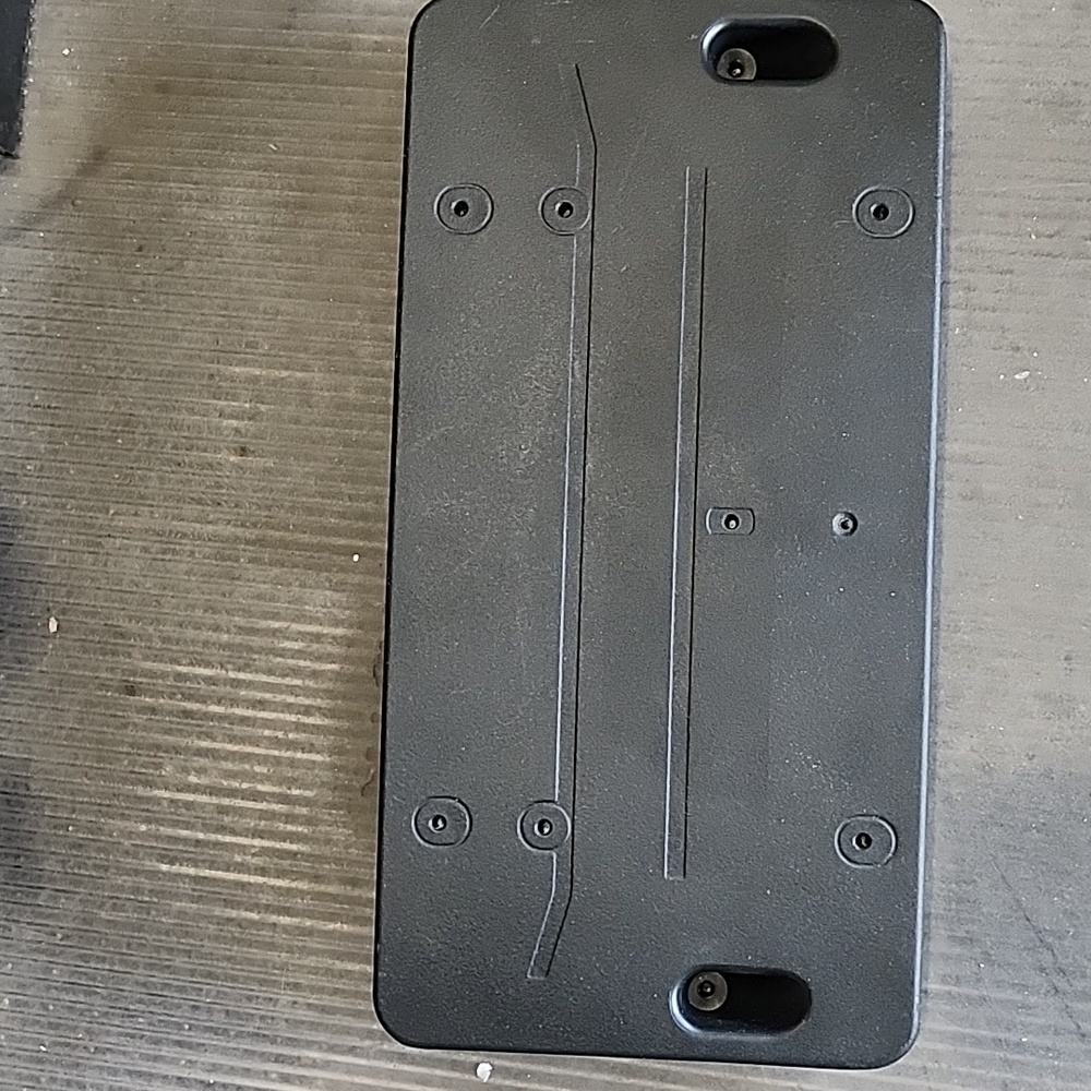 Black front plate bracket for MERCEDES BENZ - Never used on car!!